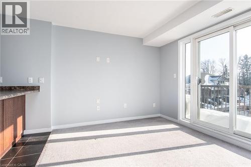 234 Rachel Crescent Unit# E, Kitchener, ON - Indoor Photo Showing Other Room