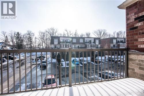 234 Rachel Crescent Unit# E, Kitchener, ON - Outdoor