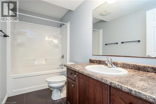 234 Rachel Crescent Unit# E, Kitchener, ON - Indoor Photo Showing Bathroom
