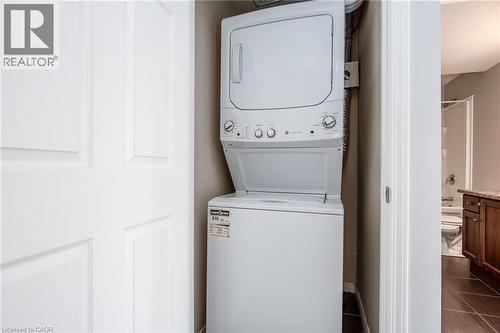 234 Rachel Crescent Unit# E, Kitchener, ON - Indoor Photo Showing Laundry Room