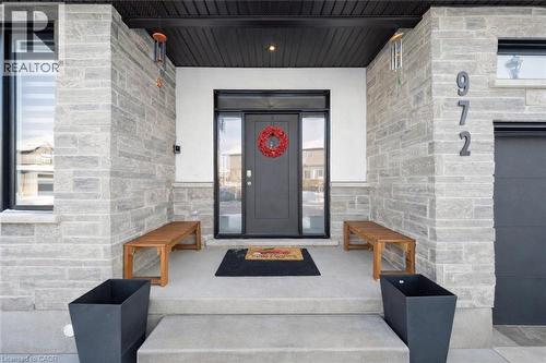 972 Stonecliffe Walk Unit# 18, Kitchener, ON - 