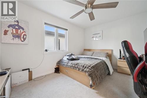 972 Stonecliffe Walk Unit# 18, Kitchener, ON - Indoor Photo Showing Bedroom