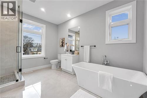 28 Norwich Street W, Guelph, ON - Indoor Photo Showing Bathroom