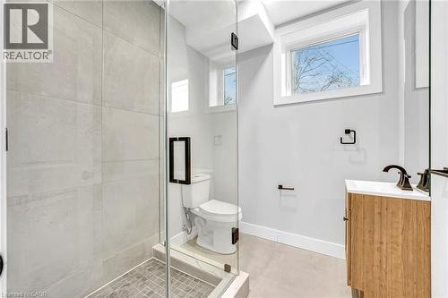 28 Norwich Street W, Guelph, ON - Indoor Photo Showing Bathroom