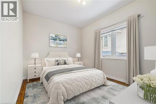 2428 Salcome Drive, Oakville, ON - Indoor Photo Showing Bedroom