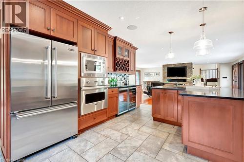 11 Maple Hill Drive, Kitchener, ON - Indoor Photo Showing Kitchen