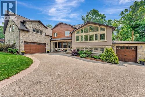 11 Maple Hill Drive, Kitchener, ON - Outdoor