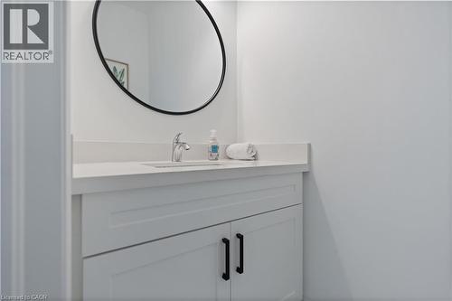 66 Cesar Place, Ancaster, ON - Indoor Photo Showing Bathroom