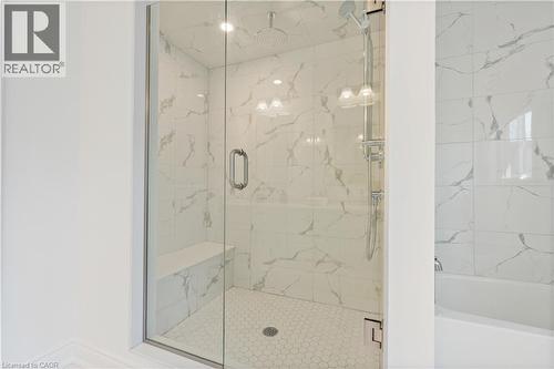 66 Cesar Place, Ancaster, ON - Indoor Photo Showing Bathroom