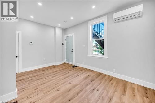 262 Robert Street, Hamilton, ON - Indoor Photo Showing Other Room