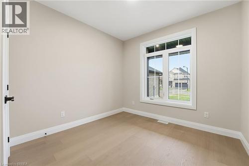 102 Oak Avenue, Paris, ON - Indoor Photo Showing Other Room