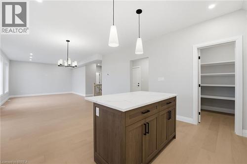 102 Oak Avenue, Paris, ON - Indoor