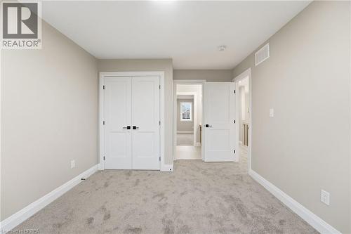 102 Oak Avenue, Paris, ON - Indoor Photo Showing Other Room