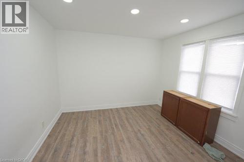 79-71 Cedar Street, Cambridge, ON - Indoor Photo Showing Other Room