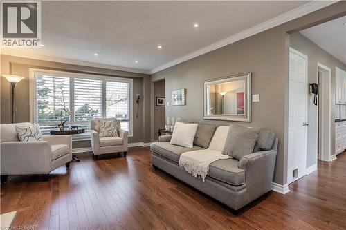 1858 Heather Hills Drive, Burlington, ON - Indoor Photo Showing Living Room