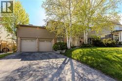 1858 HEATHER HILLS Drive  Burlington, ON L7P 2Y9