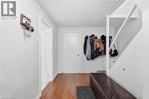 20 Nelligan Place, Hamilton, ON - Indoor Photo Showing Other Room