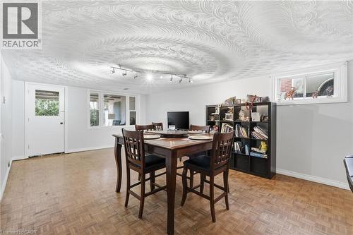 20 Nelligan Place, Hamilton, ON - Indoor Photo Showing Dining Room