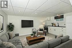 6 RIDLEY Avenue  Welland, ON L3B 4G1