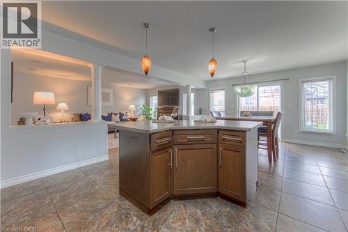139 Pebblecreek Drive, Kitchener, ON - Indoor Photo Showing Kitchen