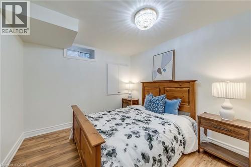 2201 Galloway Drive, Oakville, ON - Indoor Photo Showing Bedroom
