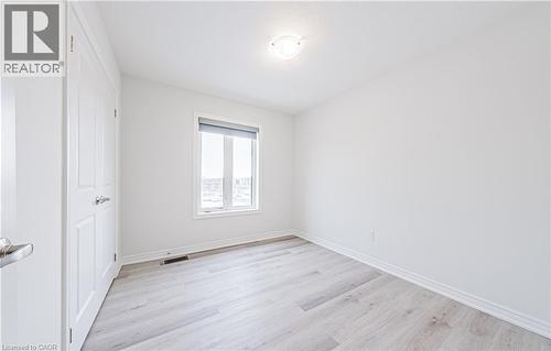 55 Dryden Lane Lane, Hamilton, ON - Indoor Photo Showing Other Room