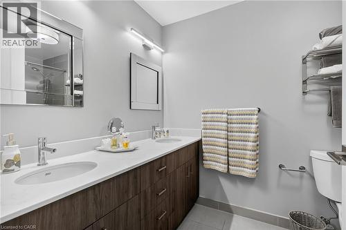 ensuite - 15 Glebe Street Unit# 1313, Cambridge, ON - Indoor Photo Showing Bathroom