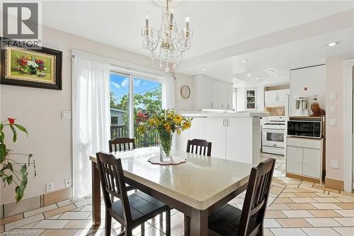 39 Clayburn Avenue, St. Catharines, ON - Indoor Photo Showing Dining Room