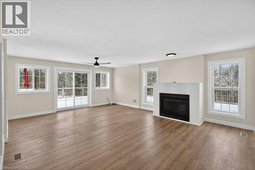 7460 5Th Line, Essa, ON - Indoor Photo Showing Living Room