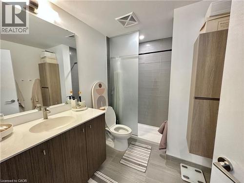 15 Wellington Street S Unit# 1114, Kitchener, ON - Indoor Photo Showing Bathroom