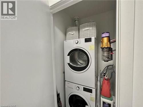 15 Wellington Street S Unit# 1114, Kitchener, ON - Indoor Photo Showing Laundry Room