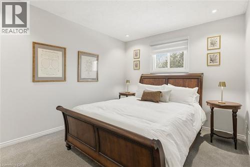 1219 Hammond Street, Burlington, ON - Indoor Photo Showing Bedroom