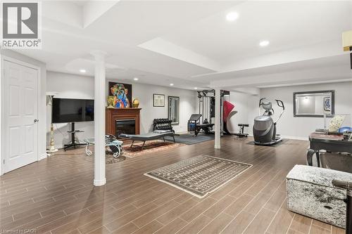 1219 Hammond Street, Burlington, ON - Indoor