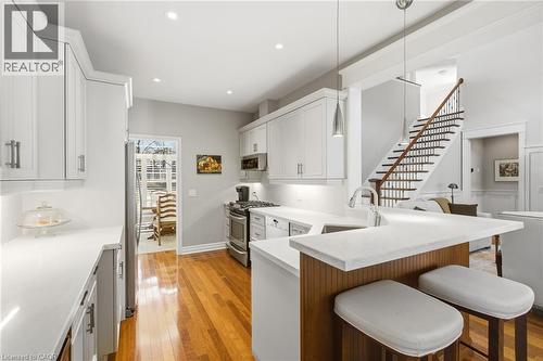 643 King Street, Niagara-On-The-Lake, ON - Indoor Photo Showing Kitchen With Upgraded Kitchen