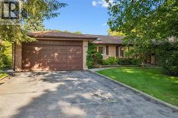 1095 LINBROOK Road  Oakville, ON L6J 2L2