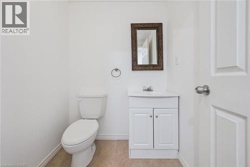 28 Kathleen Court, Hamilton, ON - Indoor Photo Showing Bathroom
