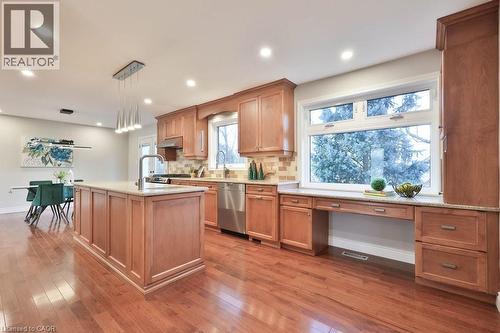 4240 Dunvegan Road, Burlington, ON - Indoor Photo Showing Kitchen