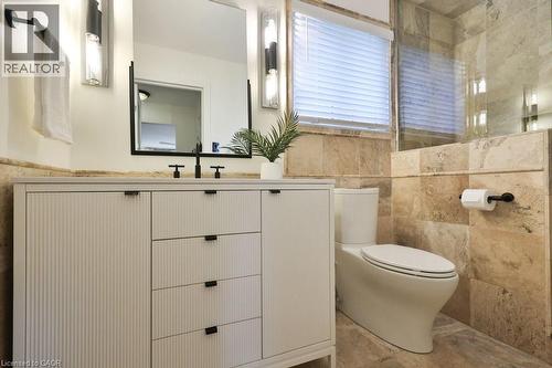 4240 Dunvegan Road, Burlington, ON - Indoor Photo Showing Bathroom