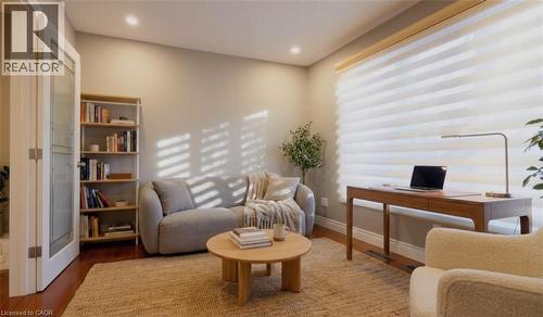 4240 Dunvegan Road, Burlington, ON - Indoor