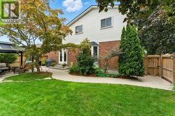 Fully fenced private immaculate rear yard - 