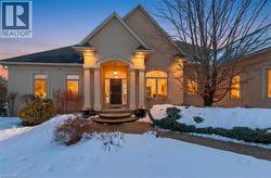 86 CANTERS Close  Kitchener, ON N2C 2R3