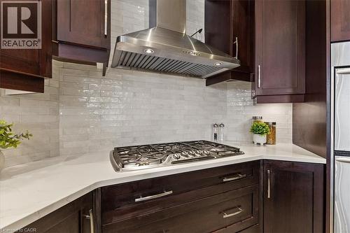 86 Canters Close, Kitchener, ON - Indoor Photo Showing Kitchen With Upgraded Kitchen