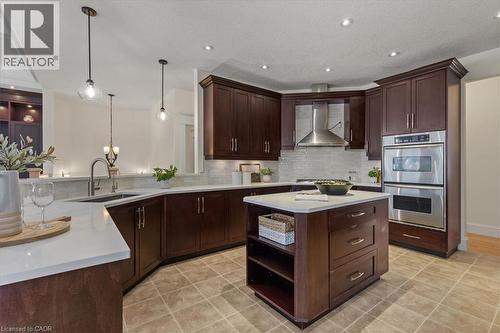 86 Canters Close, Kitchener, ON - Indoor Photo Showing Kitchen With Upgraded Kitchen