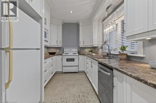 kitchen in basement - 86 Canters Close, Kitchener, ON - Indoor Photo Showing Kitchen With Double Sink