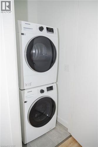741 King Street W Unit# 1704, Kitchener, ON - Indoor Photo Showing Laundry Room