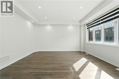 421 Barker Parkway, Thorold, ON - Indoor Photo Showing Other Room