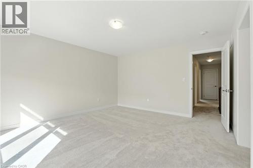 421 Barker Parkway, Thorold, ON - Indoor Photo Showing Other Room