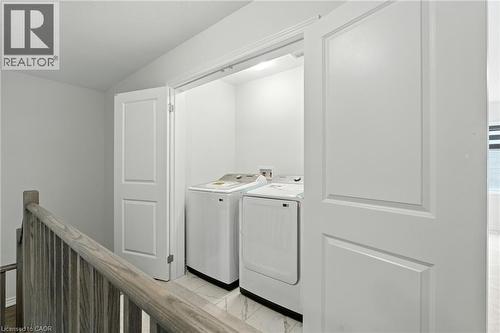 421 Barker Parkway, Thorold, ON - Indoor Photo Showing Laundry Room