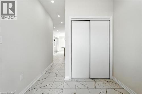 421 Barker Parkway, Thorold, ON - Indoor Photo Showing Other Room