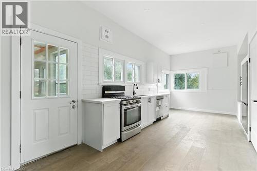 684 Beach Boulevard, Hamilton, ON - Indoor Photo Showing Kitchen